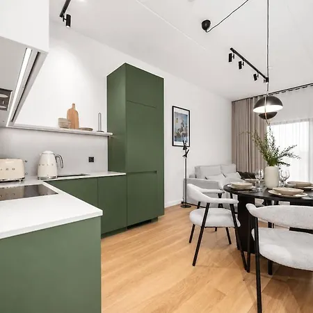 Appartamento New Designer 1br In Marati Kvartal Reval